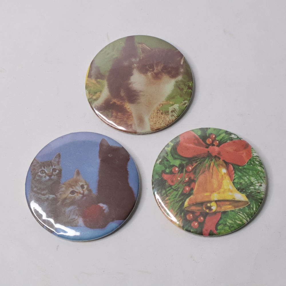 Vintage Kitten Cat Pinback Button Lot of 3 Holiday Christmas Bell 3 Inch Pins